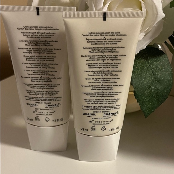 CHANEL Body Excellence Hand Cream - Cream - Picture 2 of 2